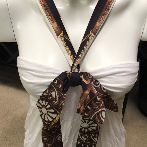 Tie front tank top - Picture 2 of 3